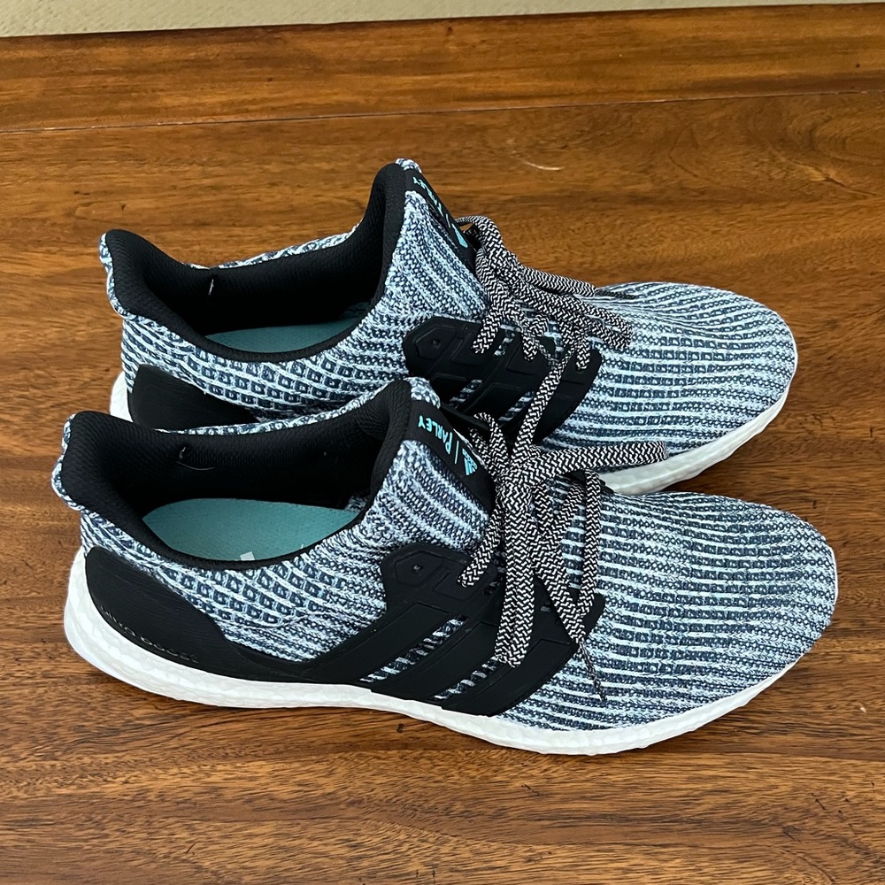 Adidas Parley X Ultra Boost 4.0 Ftwr White/Carbon Blue/Spirit Men’s US 10.5 - Picture 2 of 8